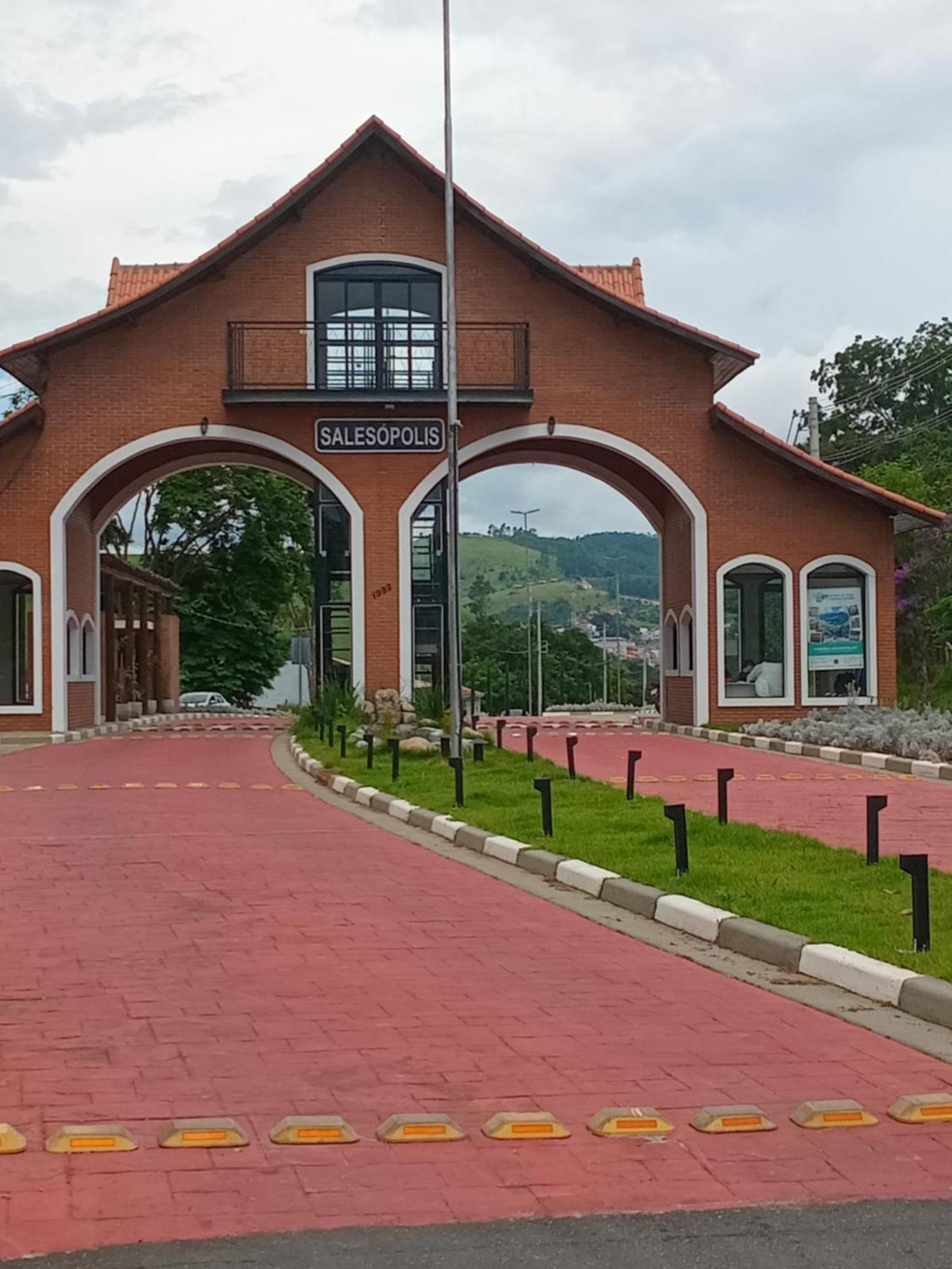 Chacara Ladeira De Pedra Villa Salesópolis Eksteriør billede
